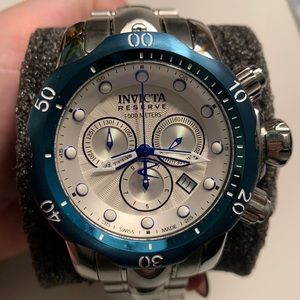 ✨Men’s Invicta Watch: Venom Silvertone 10806✨